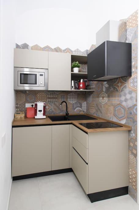 Alessia Holiday House 90Mq Salerno Centro Екстериор снимка