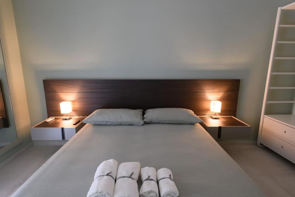 Alessia Holiday House 90Mq Salerno Centro Екстериор снимка