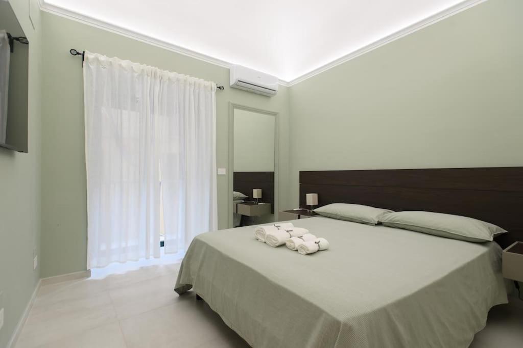Alessia Holiday House 90Mq Salerno Centro Екстериор снимка